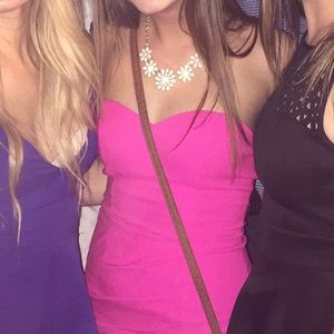 white short length flower necklace